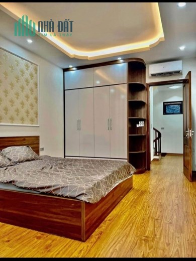 -	7.9 tỷ có ngya nhà  liền kề văn khê 50m x 5 tầng