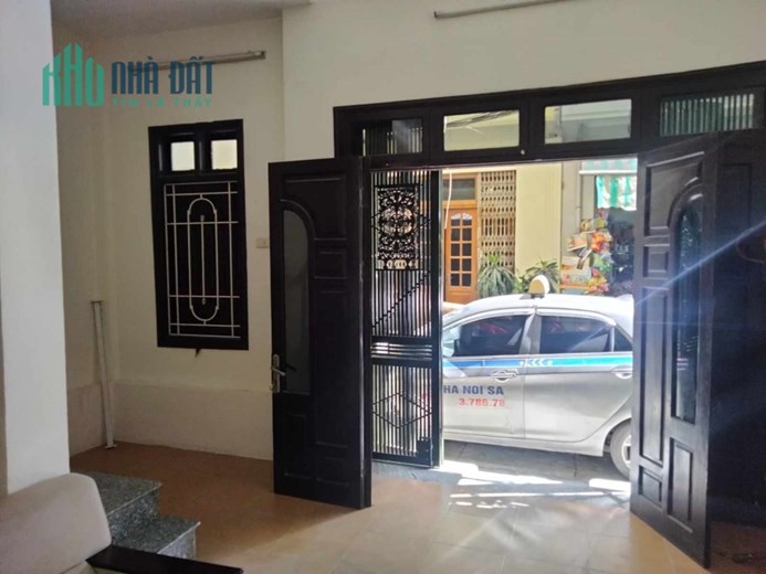 [HIẾM] Phân lô Hào Nam, 30m2*4T, MT5m, ô tô đỗ cửa, cách phố 30m, ngõ thẳng tắp, 4.8 tỷ