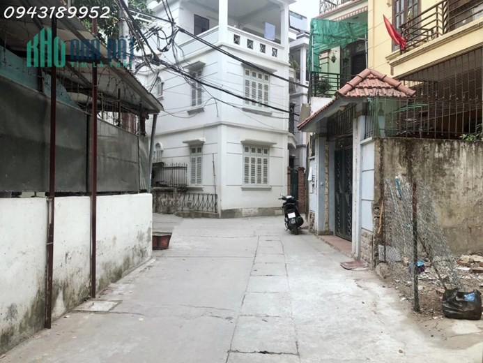 BÁN NHANH MẢNH ĐẤT GIẢI PHÓNG, Ô TÔ TRÁNH, NGÕ THÔNG, 48M2*C4* HƠN 4 TỶ.