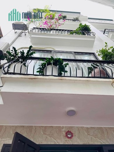 Cổ Nhuế - Ô Tô đỗ cửa  – Nhà mới Ở luôn – Ngõ thông  - nhỉnh 4 tỷ
