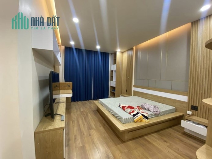MAI CHÍ THỌ VÀ ĐỒNG VĂN CỐNG NHÀ 4 TẦNG  18 tỷ