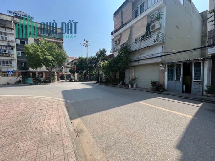 Đất Lâm Tiên TT Đông Anh-63m²-Mt 5,5m-Đường trước đất 5m-Chỉ có 2,4 tỷ