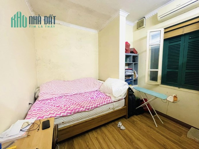 Tập thể Thịnh Hào 1, tặng nội thất, ngõ thông 62m tầng 2, SĐCC.