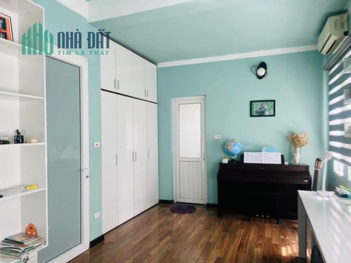 Một nhà ra mặt phố Trường Chinh Thanh Xuân 38m 6 tầng nhà dân xây chắc chắn nhỉnh 4  tỷ lh