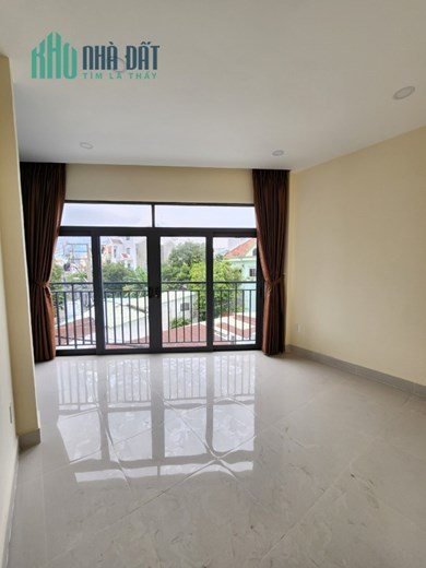 NHÀ MẶT TIỀN - 5 TẦNG - NỞ HẬU KHỦNG