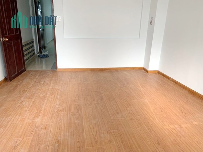 Nhà 4 tầng ôtô đậu trong nhà Dương Bá Trạc P1Q8. Giá 21 triệu