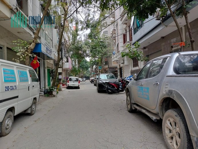 Nhà Mai Dịch Cầu Giấy, phân lô vỉa hè ,oto tránh thang máy 70m chỉ 15 tỷ, đẹp long lanh