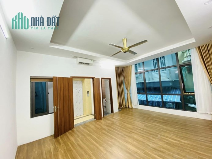 Nhà mặt Ngõ Thịnh Hào 43,2m2*5 Tầng Thang máy Kinh doanh 9.9 Tỷ