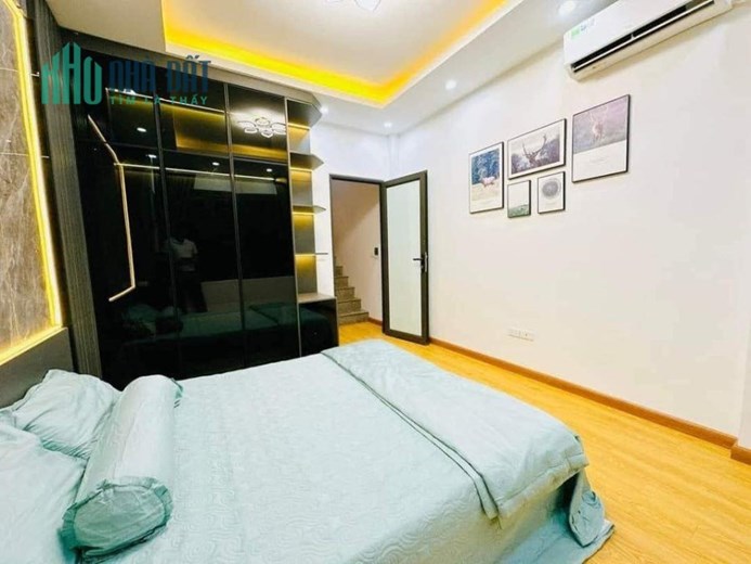 Cần bán nhà đẹp phố Phương Liệt ngõ cách Oto 20m dân trí cao, nhiều tiện ích
