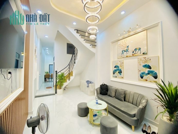 Bán Nhà HXH 8m  Nguyễn Đình Chiểu Q3 , 3 Tầng 4PN , 50m2 , Chỉ 7 Tỷ 150