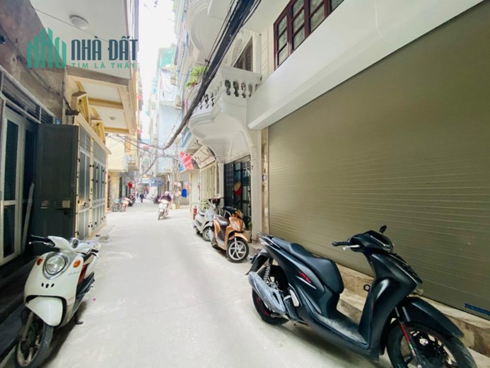 Nhà minh khai 50m2 * 5 Tầng, Hai bà trưng ngõ đẹp giá 4.25 Tỷ