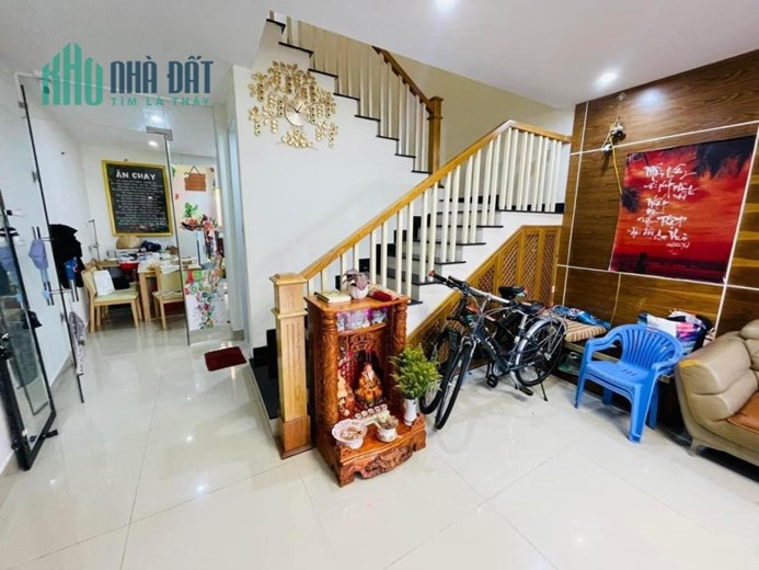 NHÀ QUẬN 8, ĐƯỜNG PHẠM THẾ HIỀN, HẺM 2 MÉT, 4.7x10, NHÁ CẤP 4, NHỈNH 3 TỶ.