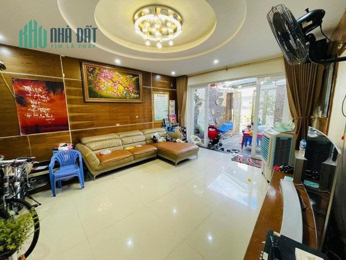 NHÀ QUẬN 8, ĐƯỜNG PHẠM THẾ HIỀN, HẺM 2 MÉT, 4.7x10, NHÁ CẤP 4, NHỈNH 3 TỶ.