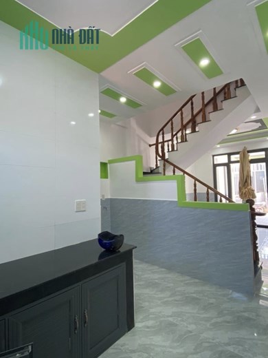 2 tỷ 8 bán luônmới xây đường oto tại Đà Lạt - rộng 68m2