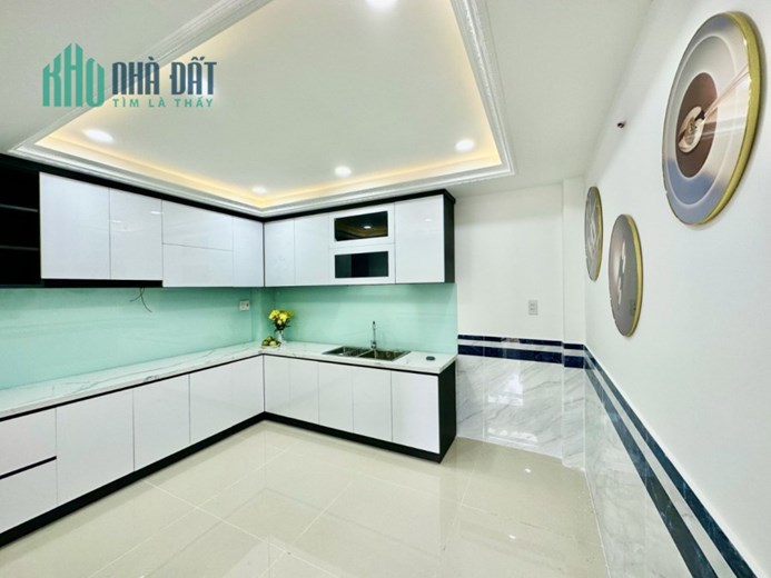 Bán nhà khu phân lô Lạc long Quân Quận 11 5 tầng BTCT HXH 6PN 7WC nhỉnh 7 tỷ