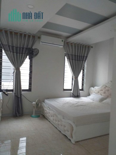 Bán nhà đường Khúc Thừa Dụ 1, 40m 4 tầng GIÁ 2.55 tỉ full đồ, ngay mặt đường