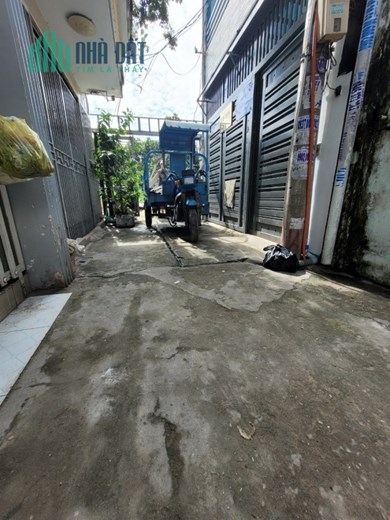 Bán nhà Đối diện Aeon Tân Phú, chợ Sơn Kỳ 48m2 ,2 Tầng Chỉ 4ty180
