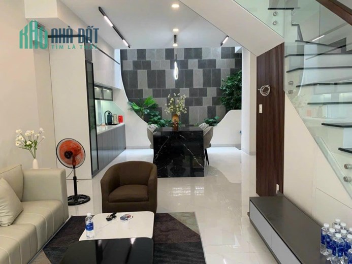 Khu vưc Víp hiếm nhà bán - Kiều Đàm -Tân Hưng - Quận 7 . nhà 4 tầng full nội thất