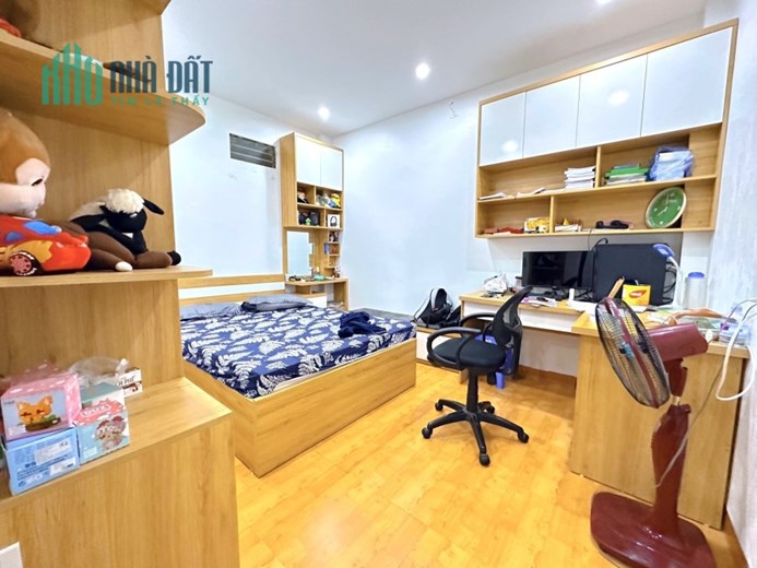 Bán nhà VIP đẹp ô tô đỗ 5 tầng gần hồ tại 185 Nguyễn Trãi - Thanh Xuân
