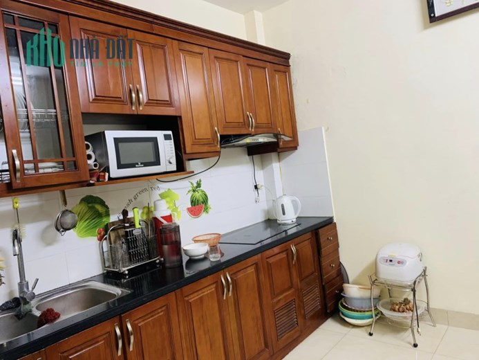 Ô TÔ ĐỖ CỬA – BÁN NHÀ PHỐ THÁI THỊNH: 48M2, 4 TẦNG, NỘI THẤT ĐẦY ĐỦ, NHỈNH 8 TỶ.