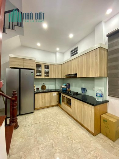 BÁN NHÀ TÂN MAI 40M2 - 5T,Ô TÔ,3,5 TỶ NHÀ ĐẸP Ở LUÔN