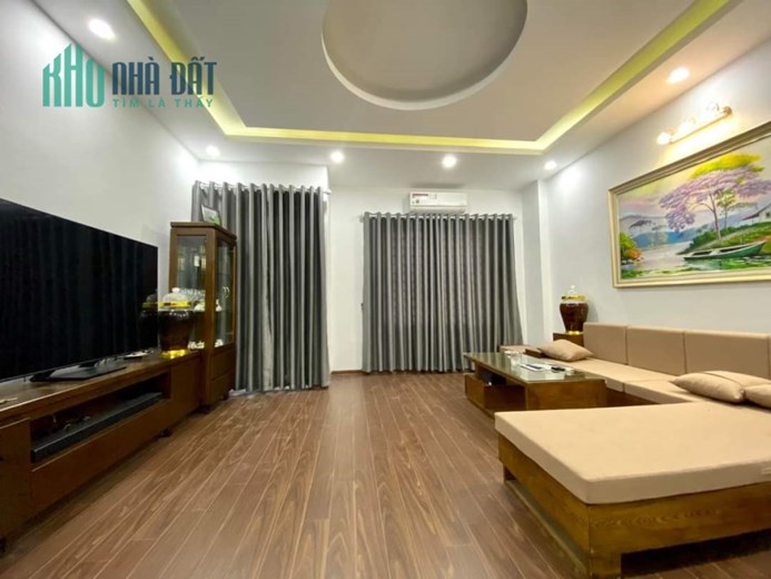 BÁN NHÀ TÂN MAI 40M2 - 5T,Ô TÔ,3,5 TỶ NHÀ ĐẸP Ở LUÔN