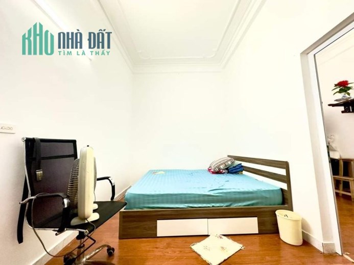 Bán nhà LÔ GÓC phố Hạ Đình, Thanh Xuân, 40m, mặt tiền 5m 3 mặt thoáng, ngõ thông,  gần phố nhỉnh 3