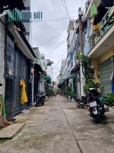 NGAY TRUNG TÂM HỘI NGHỊ,NHÀ HÀNG TIỆC CƯỚI VALENTINE'S ĐƯỜNG LÊ VĂN QUỚI RỘNG 30M,GẦN NGÃ TƯ 4 XÃ