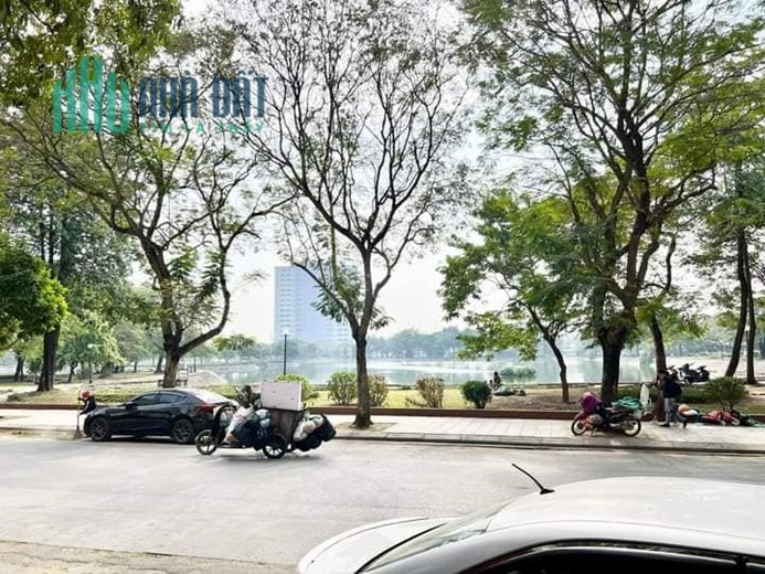 BÁN ĐẤT TẶNG NHÀ MẶT PHỐ NGUYỄN ĐÌNH HOÀN NGHĨA ĐÔ CẦU GIẤY 100M2 LÔ GÓC GIÁ 26.5 TỶ