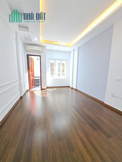 BÁN NHÀ NGÕ 69A/131 HOÀNG VĂN THÁI, 41M2x6T GIÁ CHỈ 7 TỶ, THANG MÁY, LÔ GÓC.