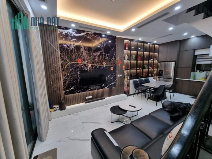 Nhà Tân Mai 5T, 39M2, ở luôn, ô tô, sổ đỏ chính chủ, 3,4 tỷ