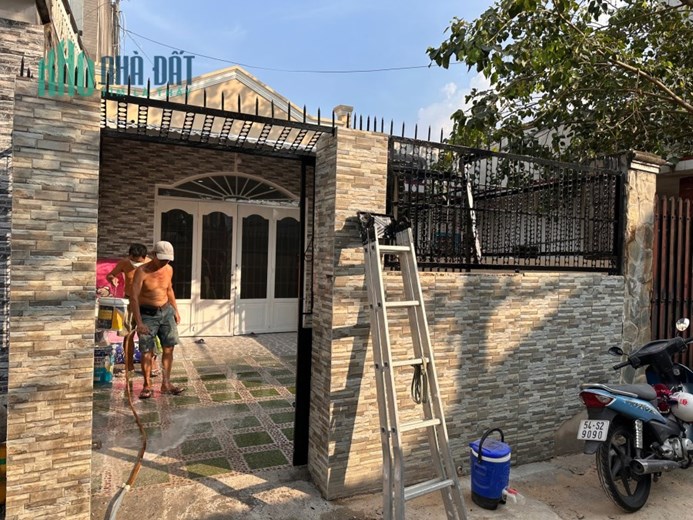 HÓC MÔN, BÁN NHÀ ĐƯỜNG LÊ LỢI, KV 4.5x30m 137m2, CHỈ 4.4 TỶ
