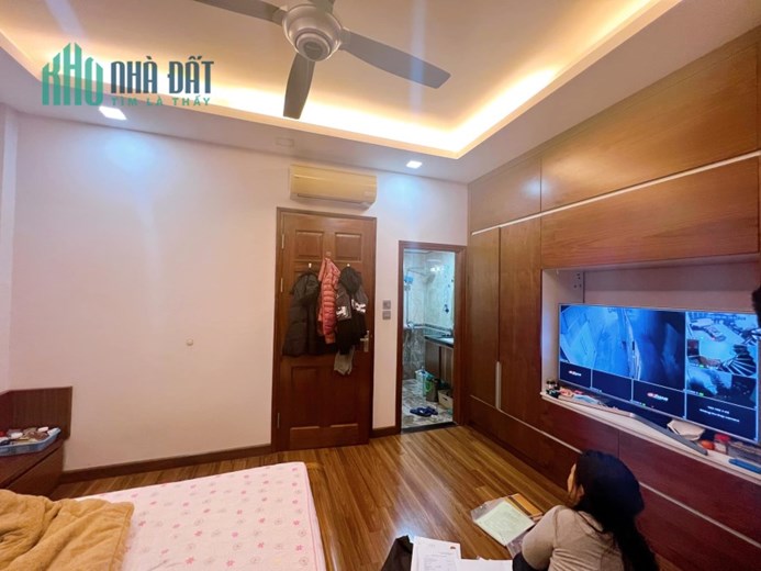 Bán nhà 41m2 F361 An Dương, Tây Hồ Thang máy XỊN Gara 2 Ô tô 7.1 Tỷ