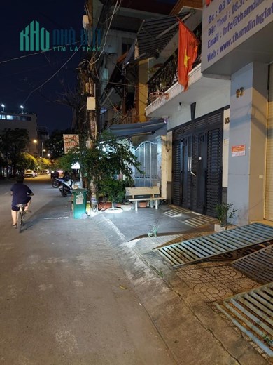 NHÀ TRẦN XUÂN SOẠN 4 TẦNG,  QUẬN 7, DT 112m2,  5.6X20m, LỘ 3 GÁC, GẦN MẶT ĐƯỜNG LỚN, 7 TỶ