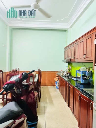 A đây rồi !Nhà Đẹp Mỹ Đình 50m2x 5T, ô tô lùi cửa, ngõ thông 2 thoáng, 10 m ra phố 6,4 tỷ.