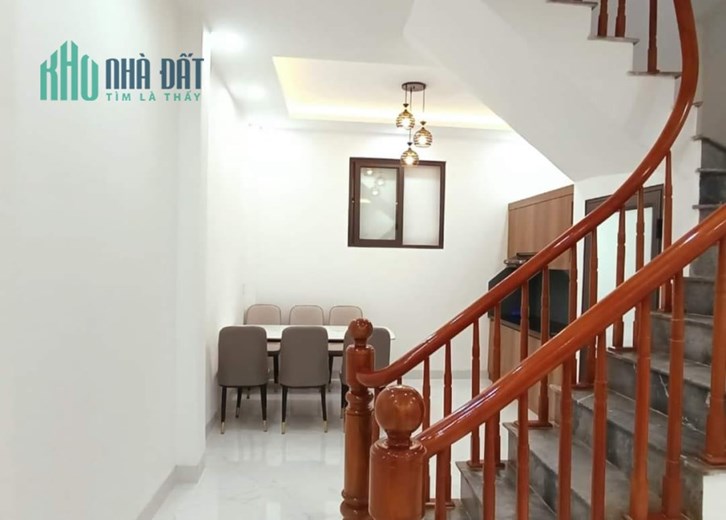 NHỈNH 5 TỶ  - 75M2 - BỒ ĐỀ FULL CÔNG NĂNG- 6 PHÒNG NGỦ - NGÕ THÔNG- TẦM TIỀN - SIÊU TIỆN ÍCH- NHÀ