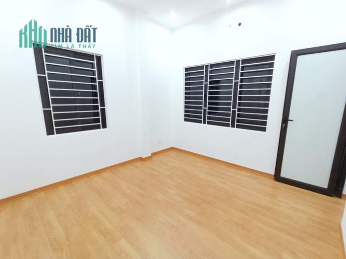 NHỈNH 5 TỶ  - 75M2 - BỒ ĐỀ FULL CÔNG NĂNG- 6 PHÒNG NGỦ - NGÕ THÔNG- TẦM TIỀN - SIÊU TIỆN ÍCH- NHÀ