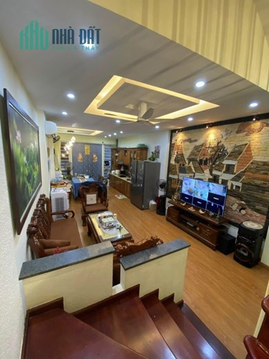 Bán nhà Hoàng Cầu, Đống Đa, 41m, 6 tầng, ngõ thông, nhà đẹp, kd online, ở thích, hơn 5 ty.