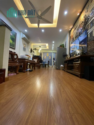 Bán nhà Hoàng Cầu, Đống Đa, 41m, 6 tầng, ngõ thông, nhà đẹp, kd online, ở thích, hơn 5 ty.
