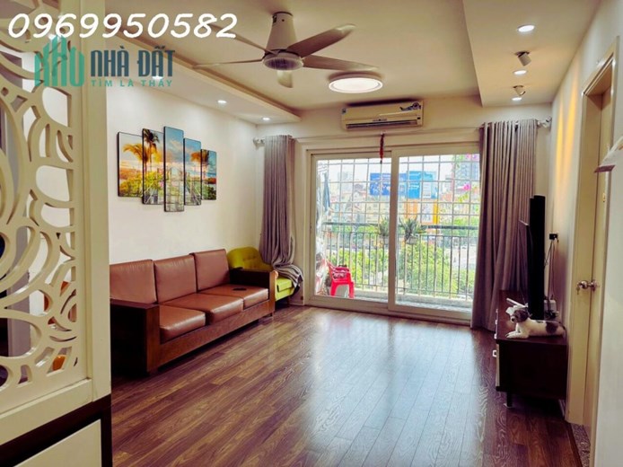 Thật 100% Căn hộ 2 ngủ 80m2 tại Yên Hòa, 3,5 tỷ