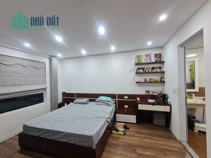 Thật 100% Căn hộ 2 ngủ 80m2 tại Yên Hòa, 3,5 tỷ