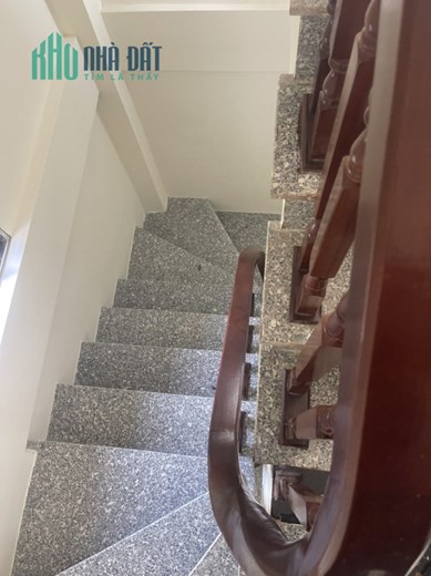 Chỉ 4,35 tỷ sở hữu nhà phân lô quân đội, nhà 2 cửa 2 ngõ đi, 31m2 4 tầng