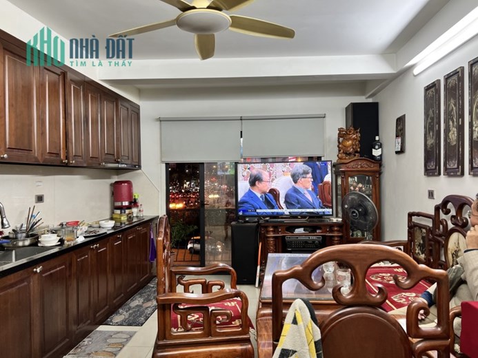 MẶT PHỐ XÃ ĐÀN - 6 TẦNG MỚI XÂY 3 NĂM - MẶT TIỀN 4M - CHỈ HƠN 13 TỶ - KINH DOANH SẦM UẤT