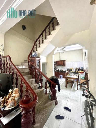 Bán nhà Nguyễn Văn Cừ 73m, 4 tầng, mt 6m, nhỉnh 5 tỷ.