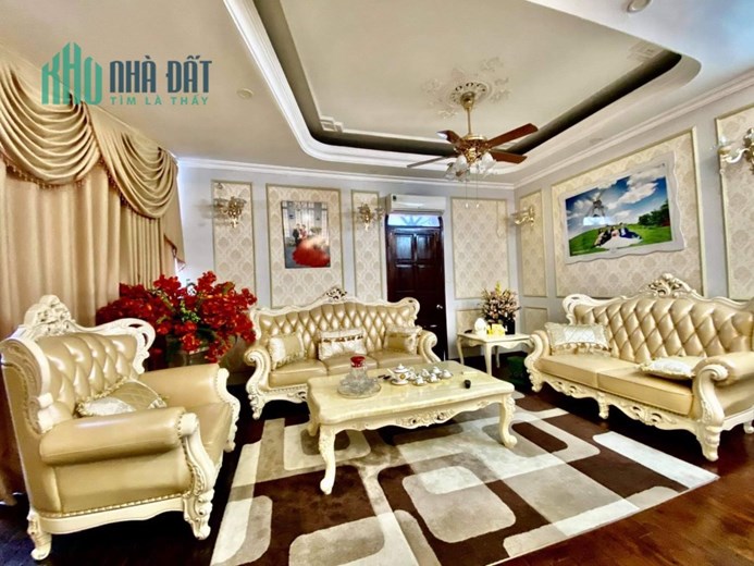 Bán Biệt Thự Tây Hồ, Nội thất Đẹp, View Hồ Tây, 42 tỷ