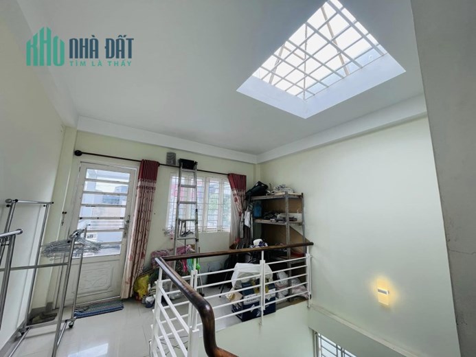 NHỈNH 6 TỶ - NHÀ 4 TẦNG MỚI ĐẸP - DT KHỦNG 70M2 - PHƯỜNG 2 THÔNG RA PHAN XÍCH LONG.