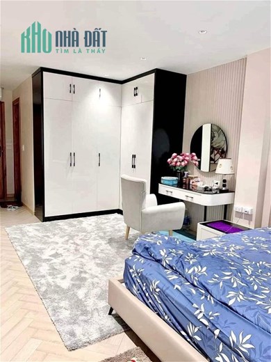 Mua bán nhà đất Phố Tôn Thất Tùng, Đống Đa 50m2 MT:10m giá nhỉnh 7Tỷ có gara.
