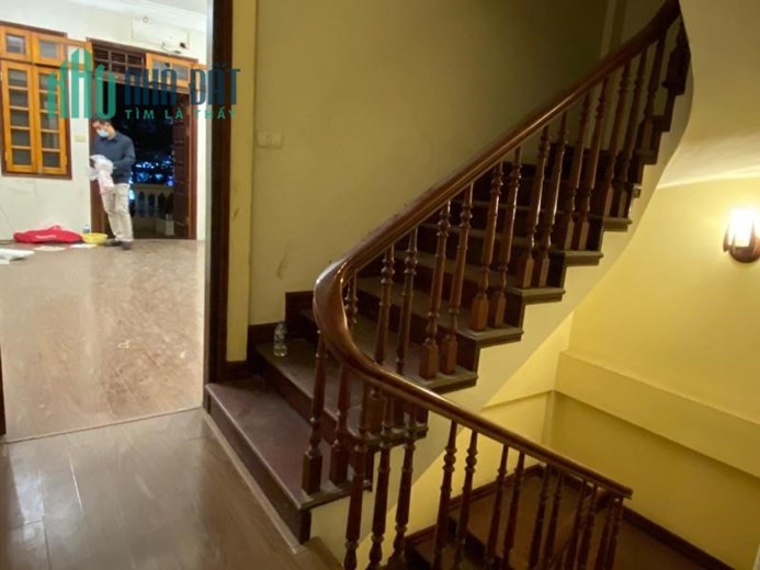 Bán nhà mặt phố Mai Anh Tuấn, view Hồ, kinh doanh đỉnh, 45m2, 5T giá nhỉnh 12 tỷ