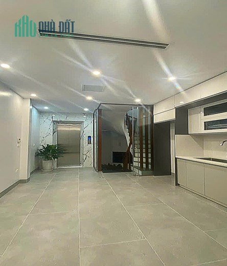 Bán gấp nhà Phố Phạm Huy Thông, Ba Đình 60m2 5 tầng MT 4,3m Ô tô, Thang máy, Gần hồ 10.8 tỷ