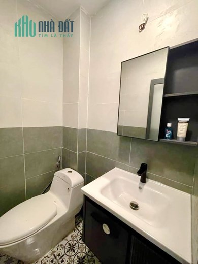 Nhà bán 2 Tầng+ lửng mới hẻm thông 1491 Phạm Thế Hiển P6Q8